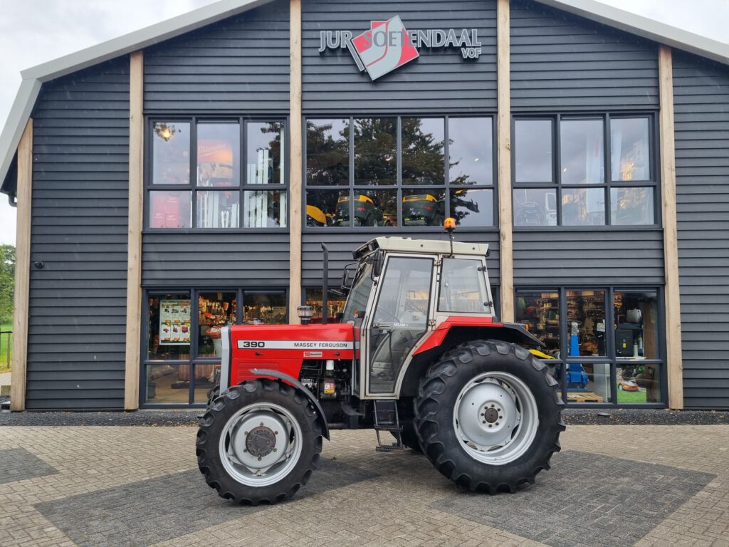 MASSEY FERGUSON 390 - Jur Soetendaal VOF